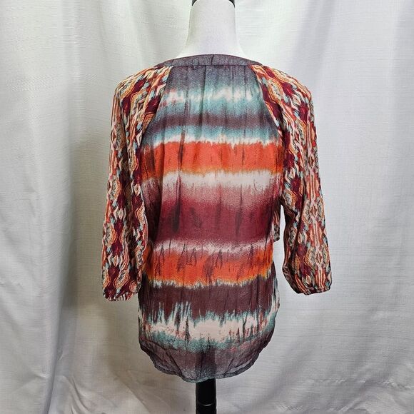 Figueroa & Flower Tiered Abstract Button Front Blouse Size Small - Picture 10 of 10